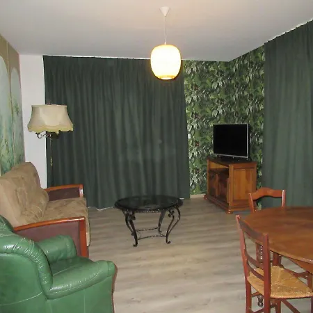 Lejlighed Le Des Fresques Saint-Savin (Vienne)