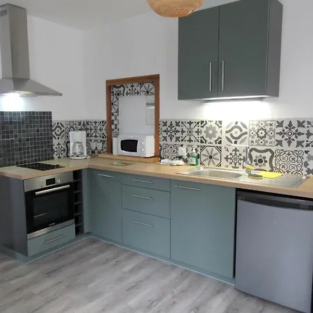 Le Des Fresques Apartment